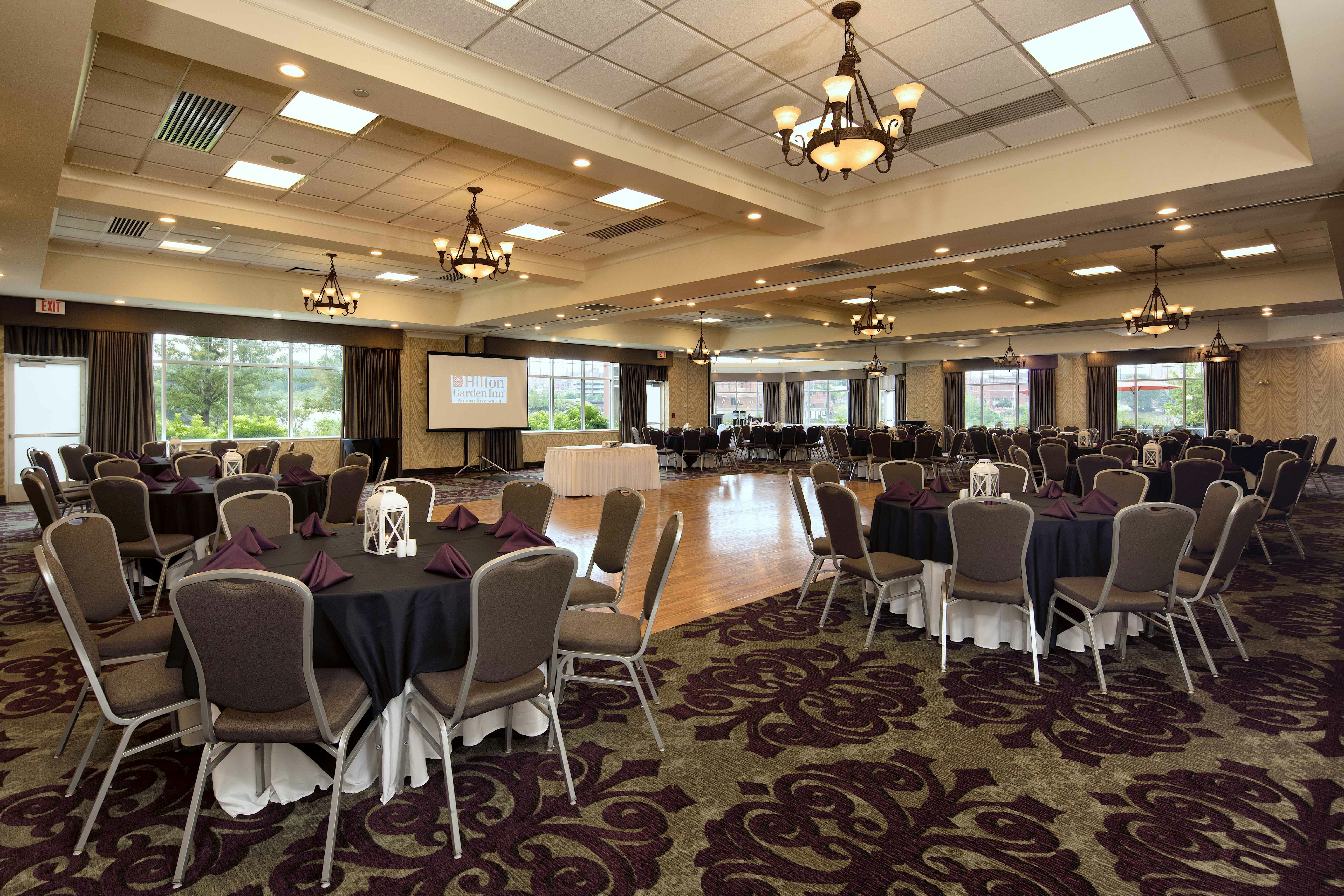 Hilton Garden Inn Auburn Riverwatch 39/50
