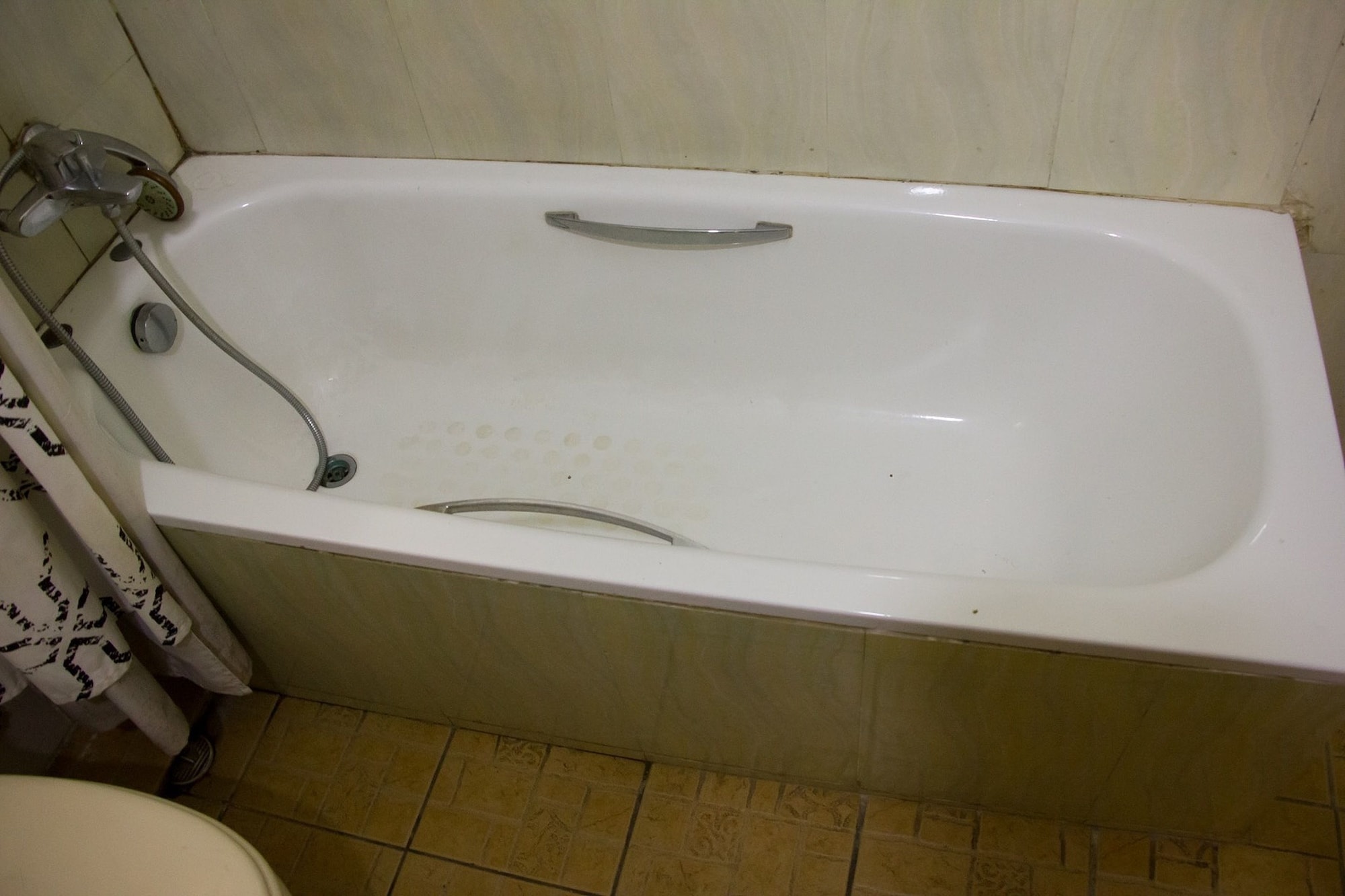 جناح جونيور بسرير كوين وسريرين منفصلين، Tivoli Residence & Bar 7/8