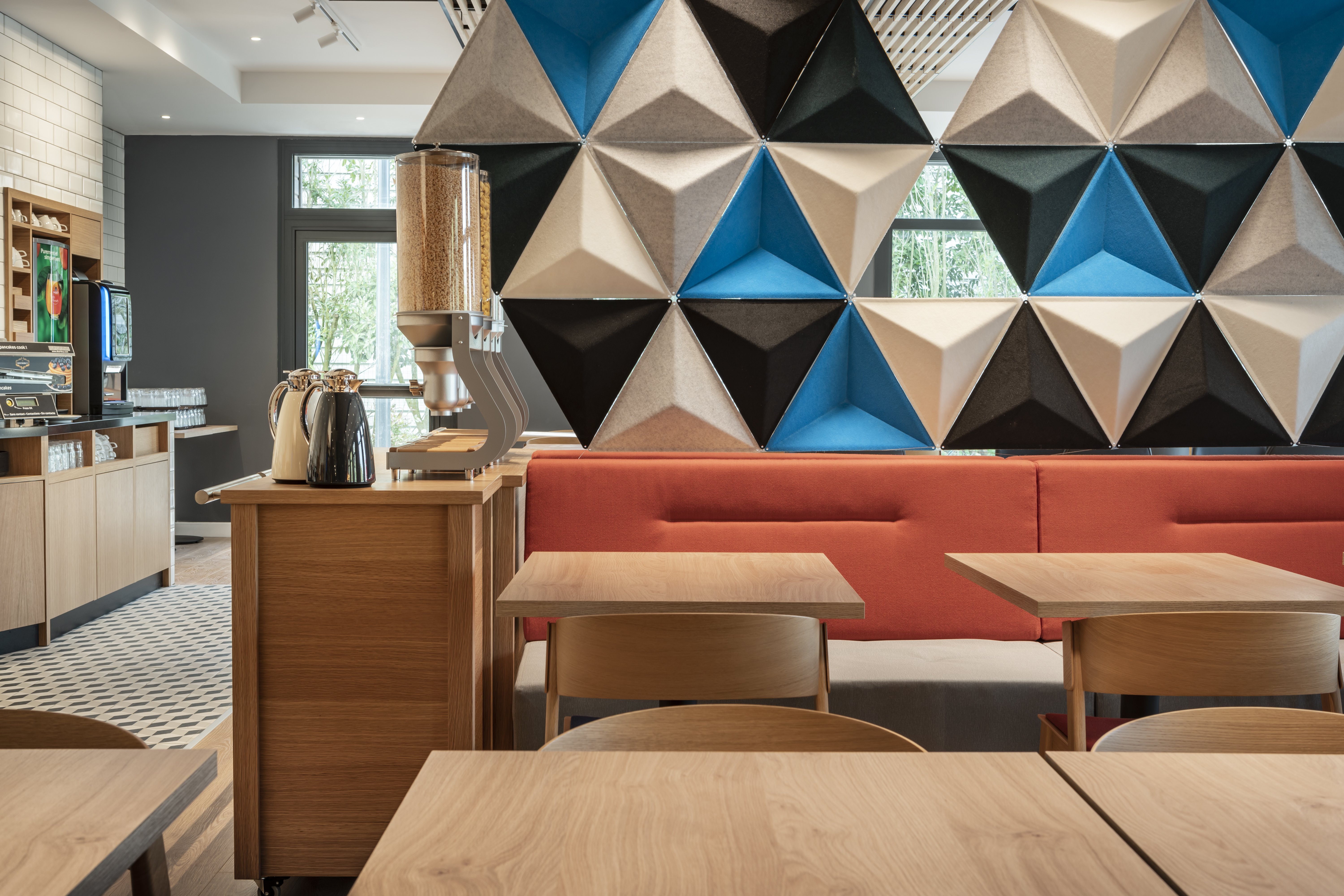 Holiday Inn Express Marne la Vallee Val d Europe an IHG Hotel 7/14