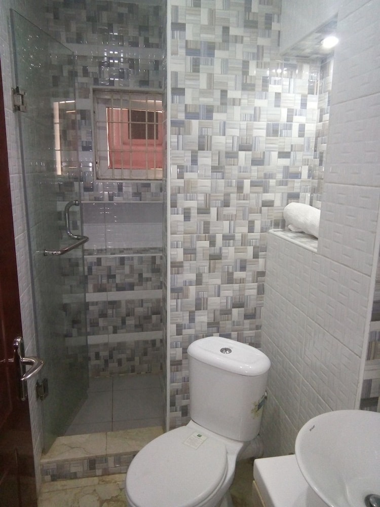 Margaretta Classic Suites And Hotel 12/14