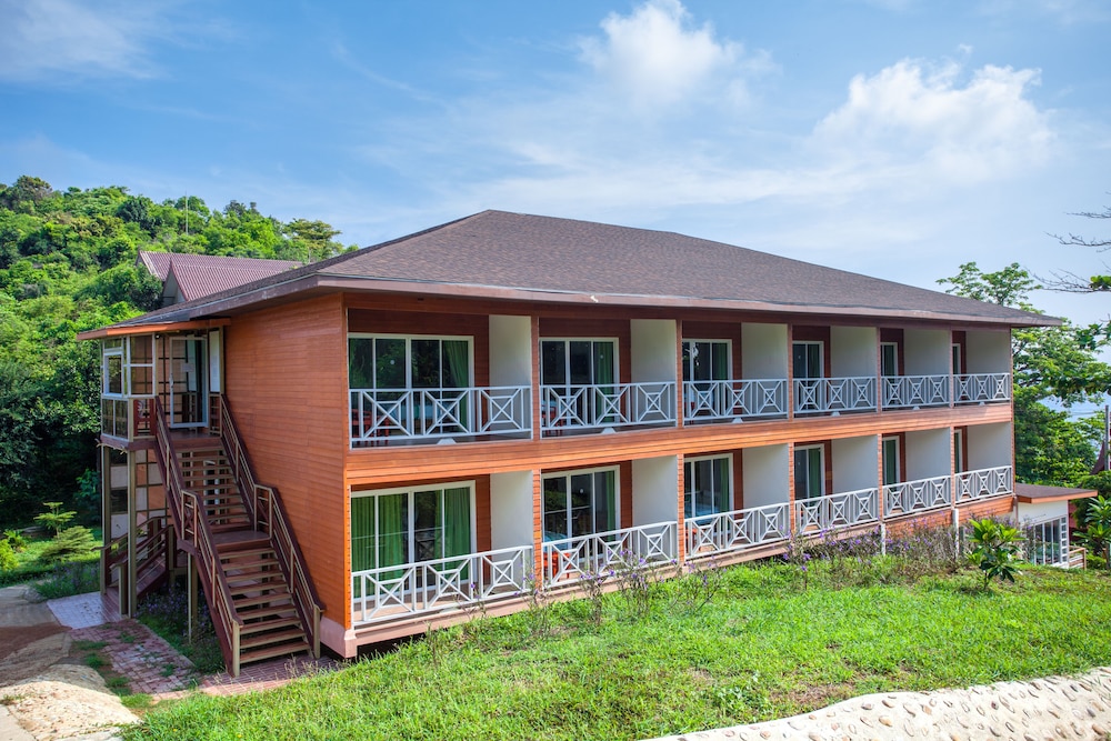 Phi Phi Natural Resort 7/74