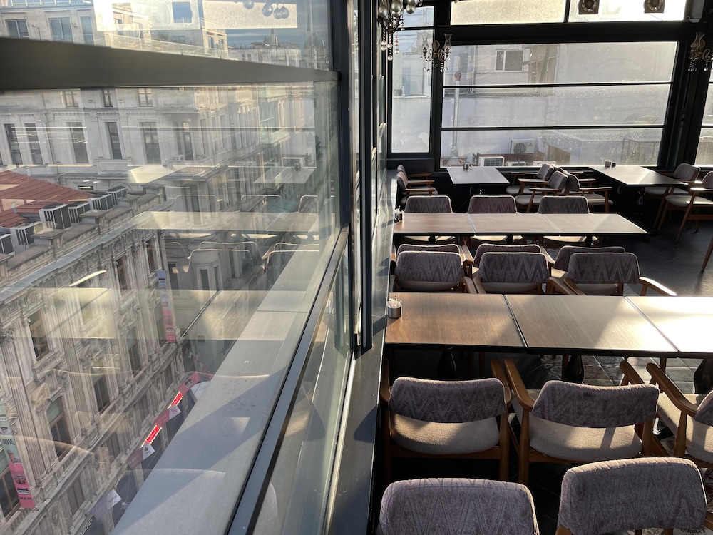 Blue Pera Istanbul Hotel 59/67