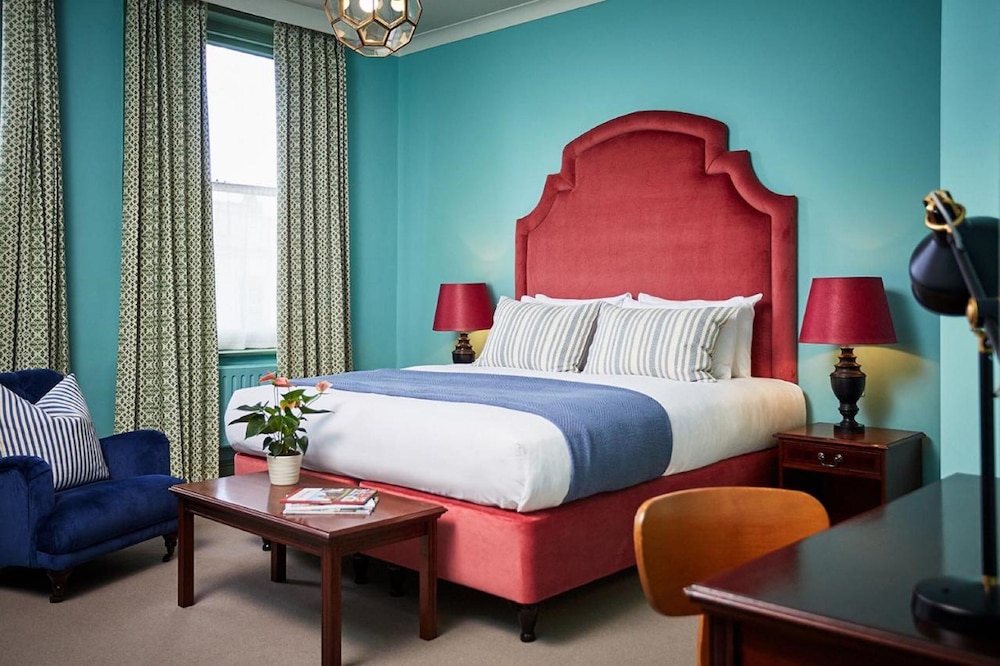 Superior, King Bed