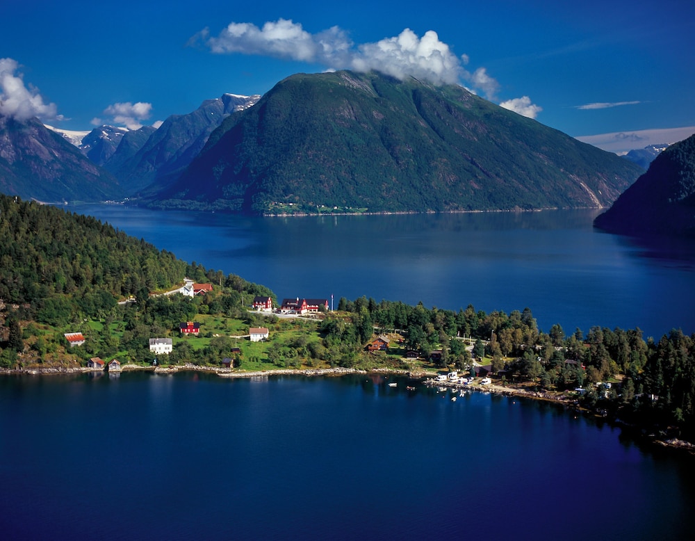 Dragsvik Fjordhotell 41/51