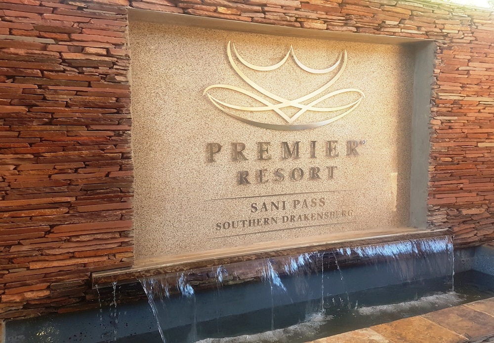 PREMIER RESORT SANI PASS 11/71