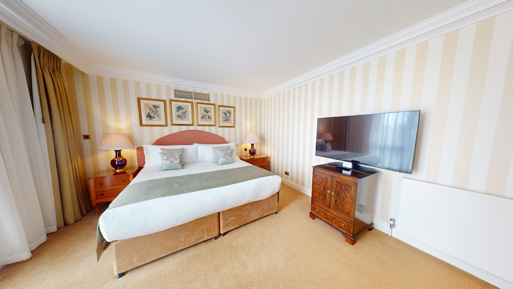 Cheval Thorney Court 16/56