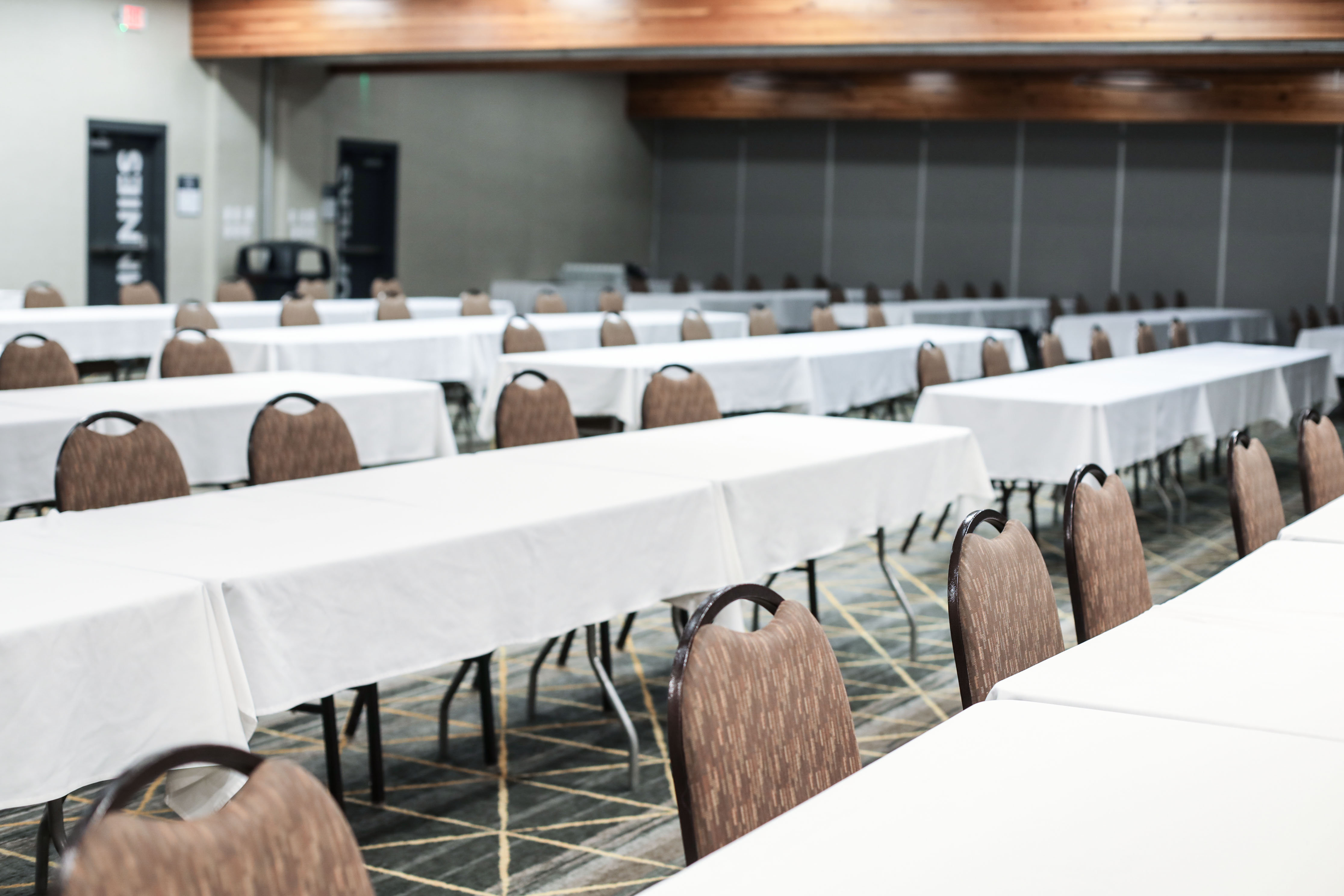 Holiday Inn Hotel And Suites St Cloud 54/60