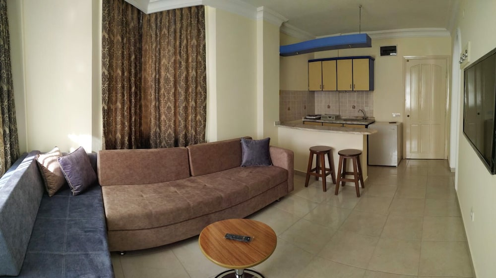 Almera Park Apartments 52/73