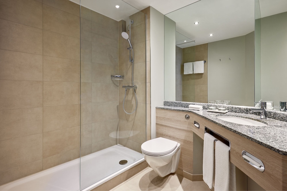 استوديو بسرير كينج، Courtyard by Marriott Magdeburg 3/5