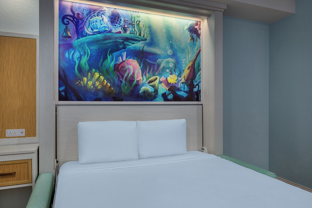 Disneys Caribbean Beach Resort 3/50