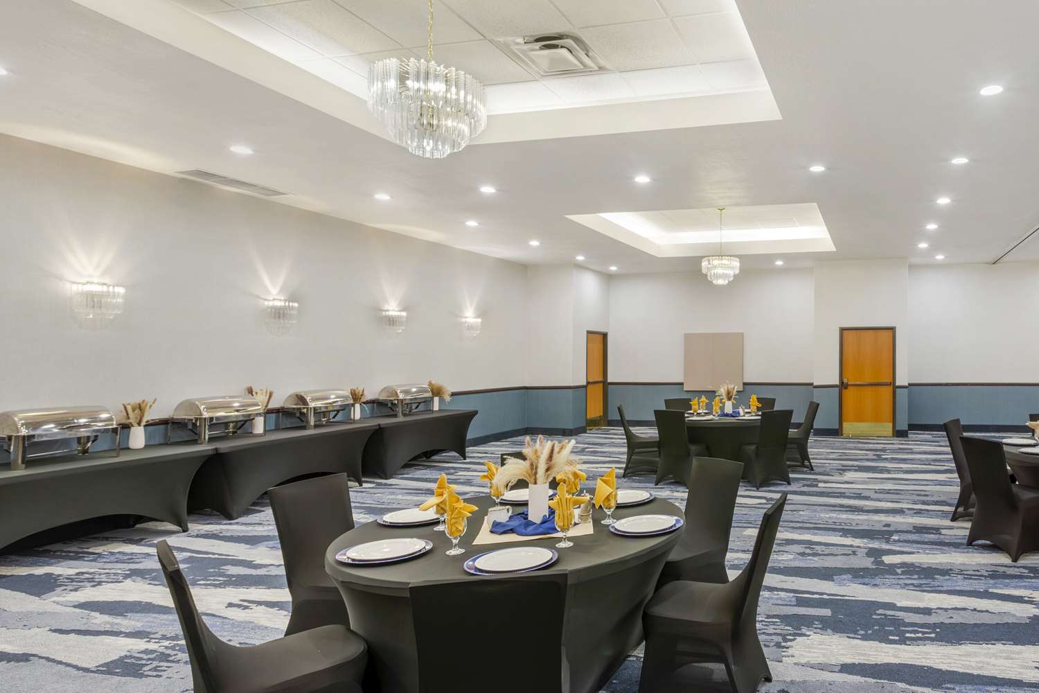 Comfort Suites Ogden Conference Center 44/49
