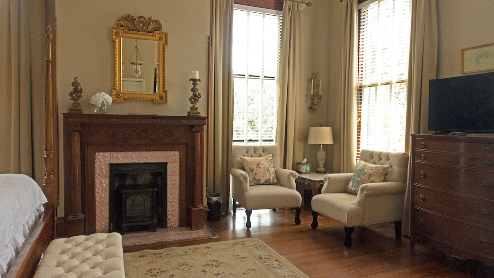 Forsyth Park Inn 25/50