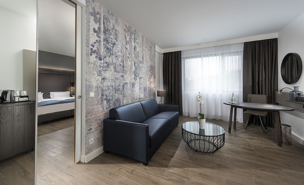 HOLIDAY INN BERLIN CITY WEST 35/71
