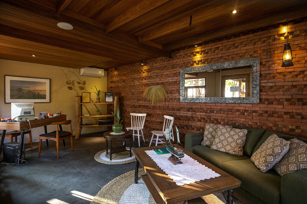Menjangan Ecolodge 24/50