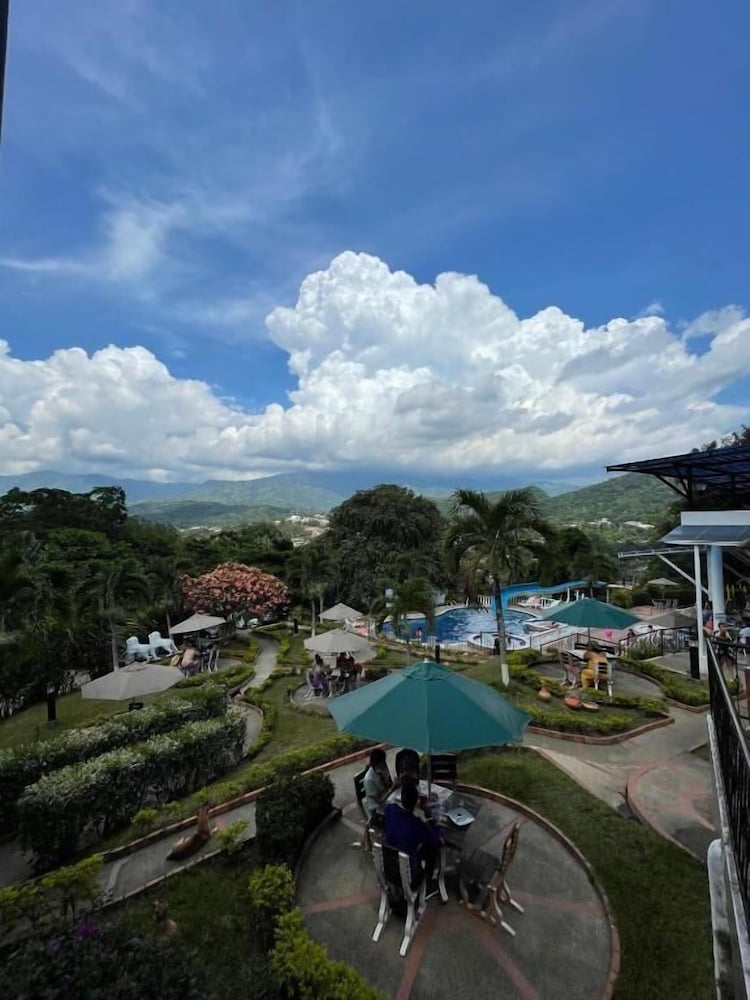 Villeta Resort Hotel 39/47