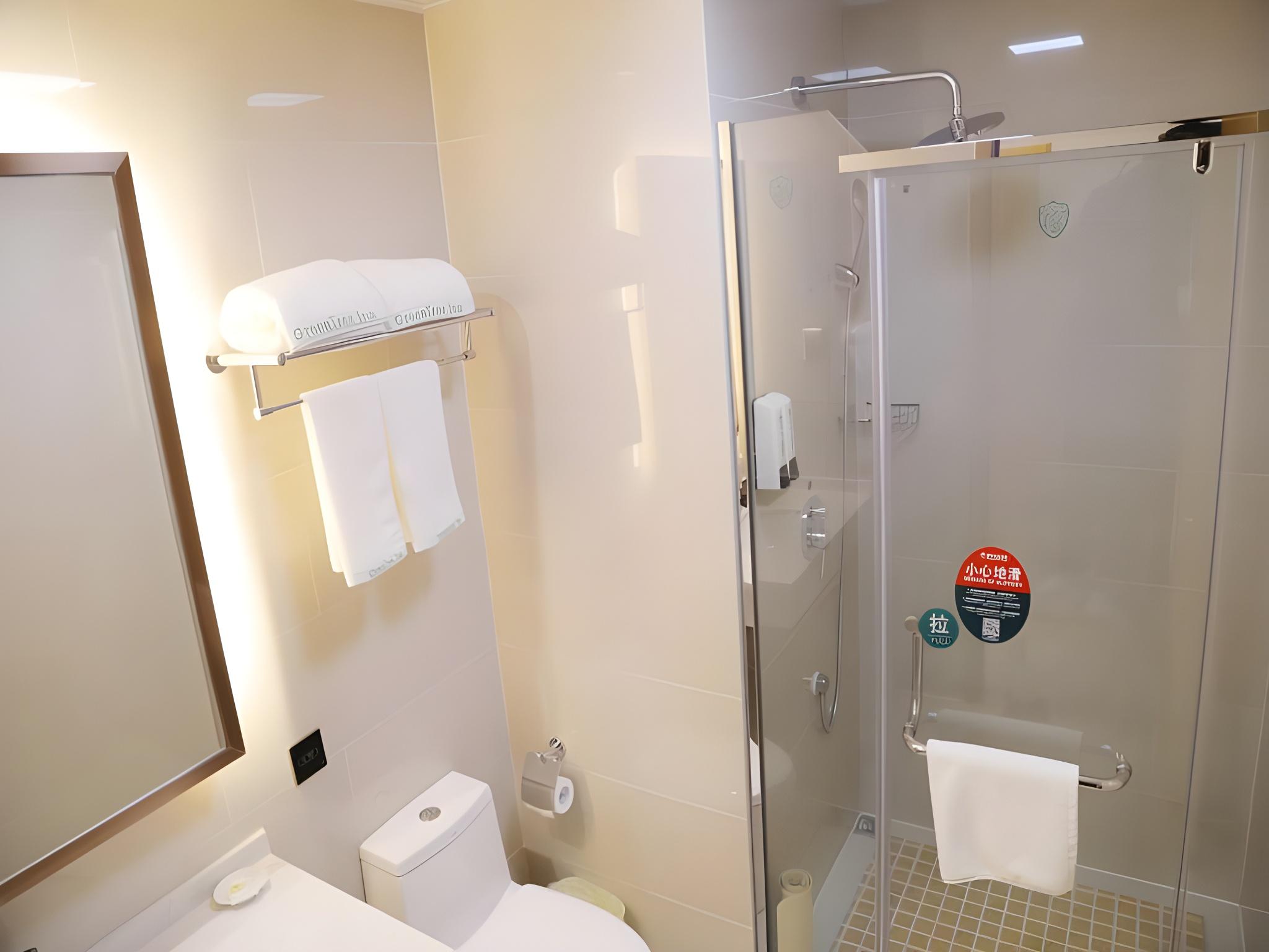 GreenTree Inn Hefei Feidong County High Speed Rail Station Wuyue Plaza Express Hotel 44/50