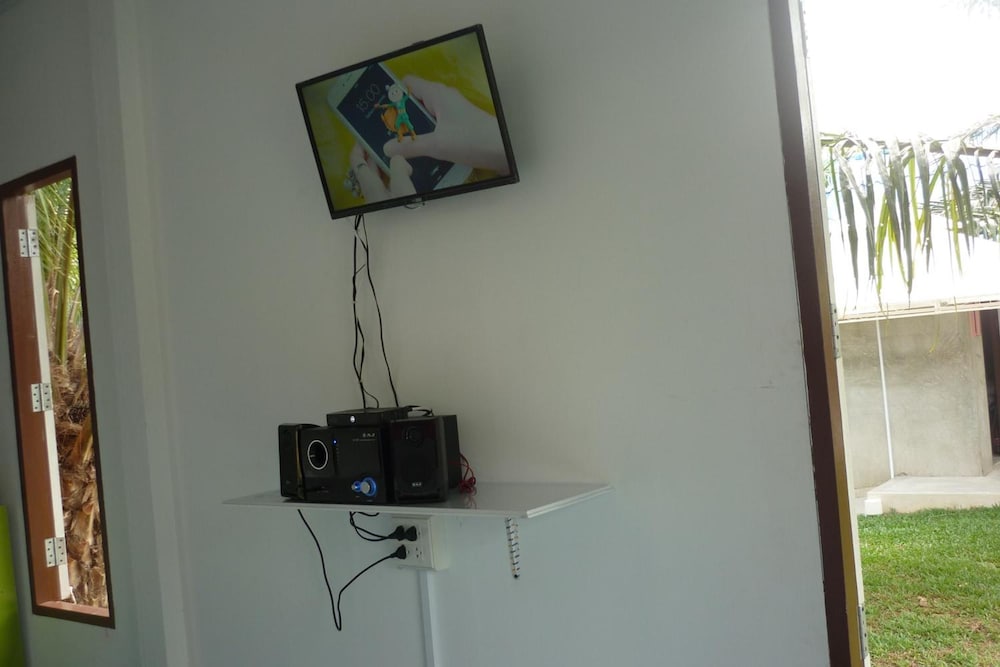 Maneemudjalin Resorts Farm Stay 11/29