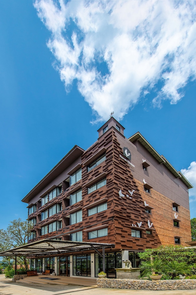 Farmhouse Hotel Ranong 6/68