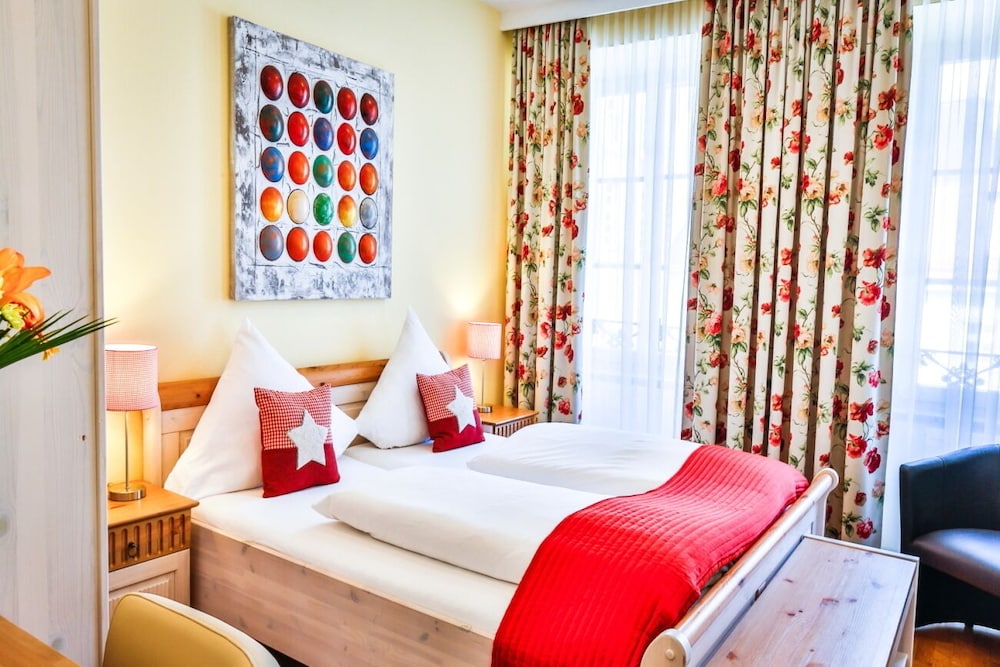 Hotel zum Goldenen Lowen Baden-Baden 6/27