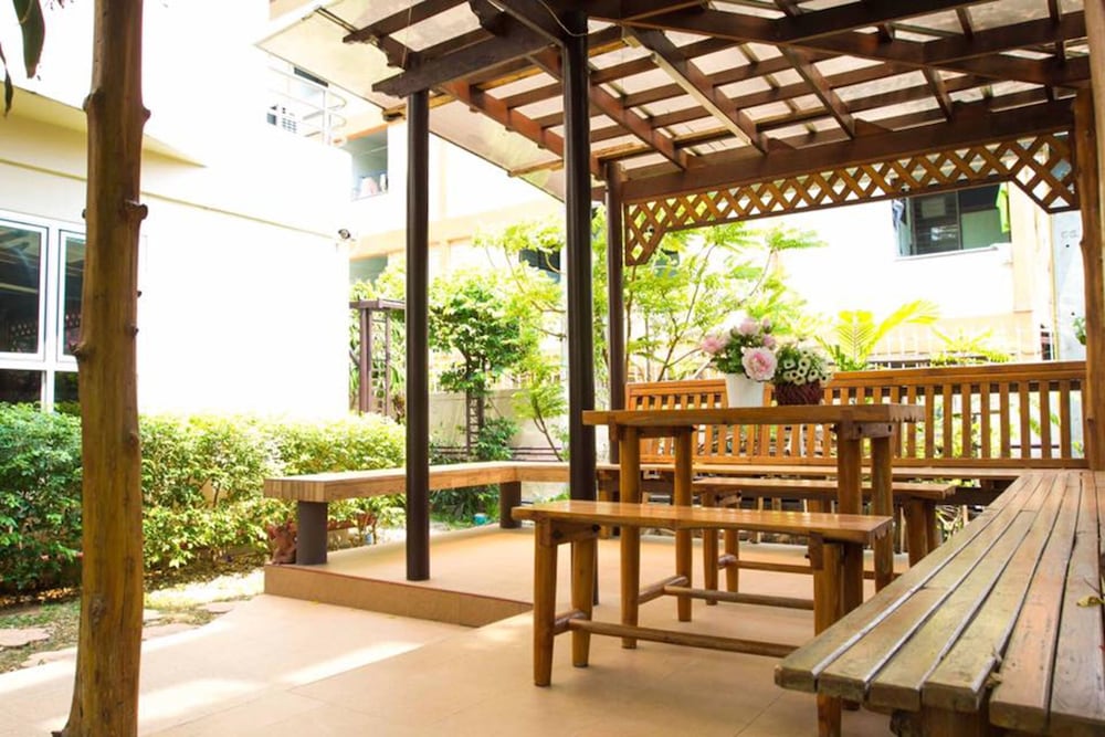 Jitthamas Residence 25/27