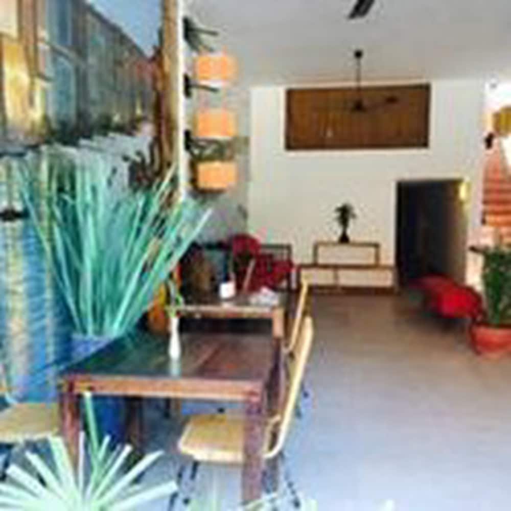 Suite Home Boutique Hotel 13/60