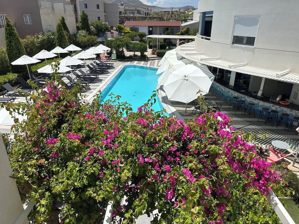 Evdokia Suites 56/58