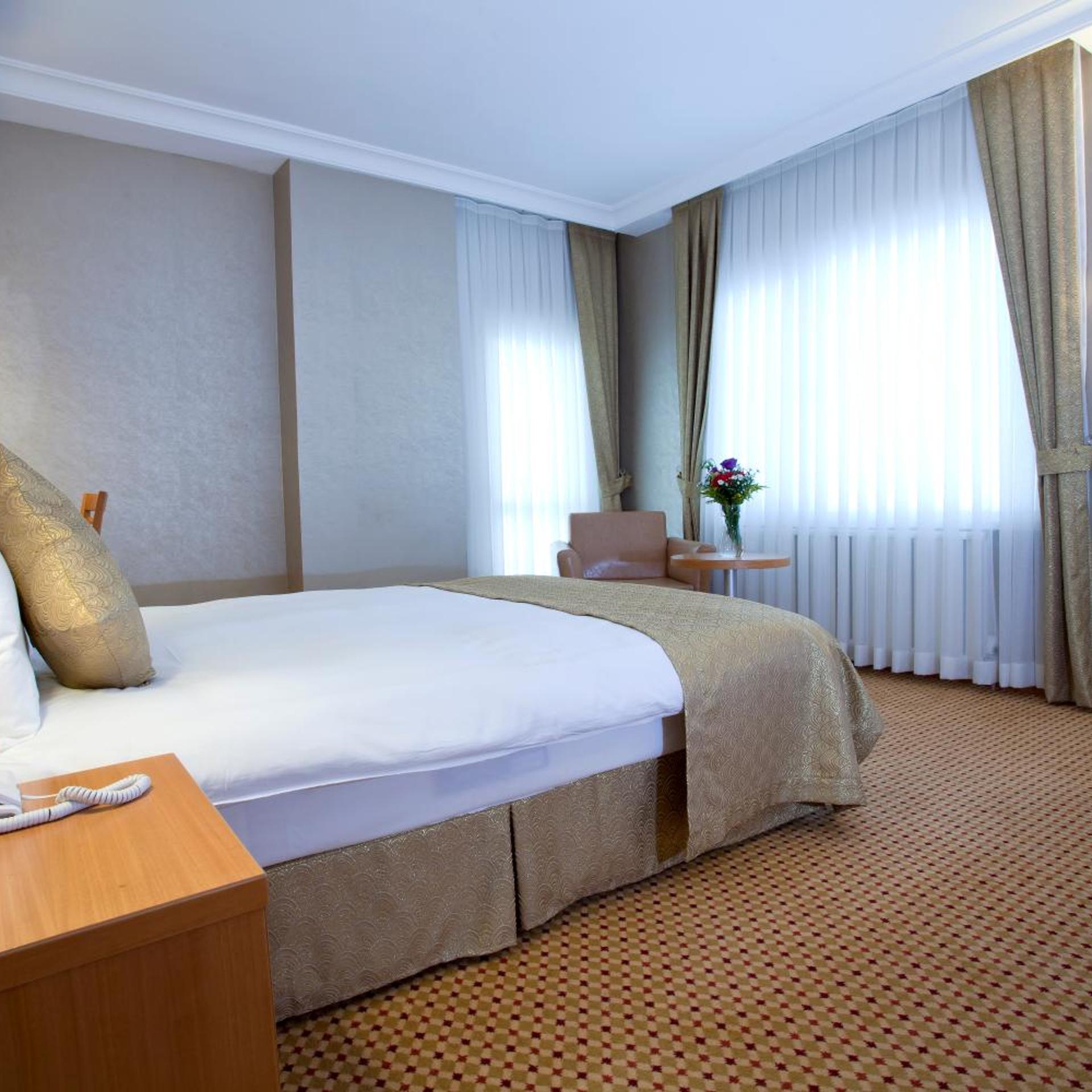 Hotel Sefa 2 9/30