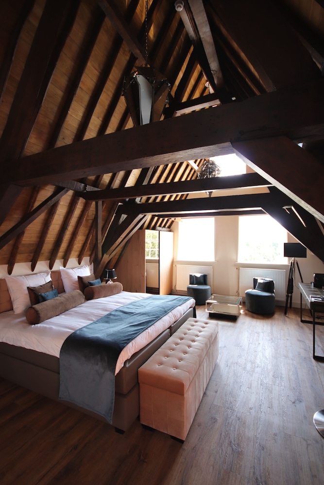 Steenhof Suites 10/50