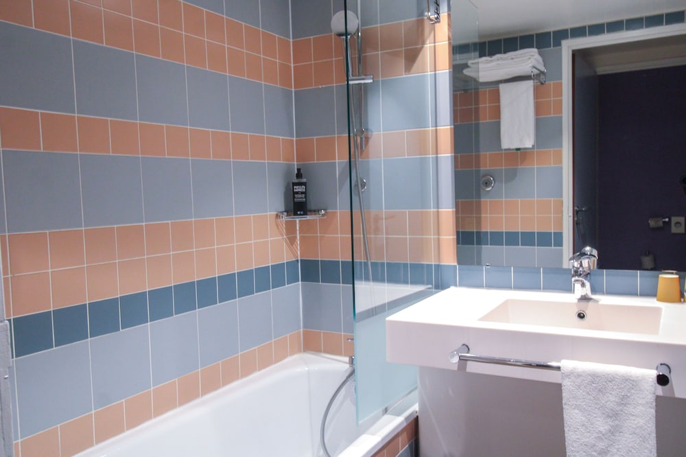 Ibis Styles Evry Cathedrale 48/48