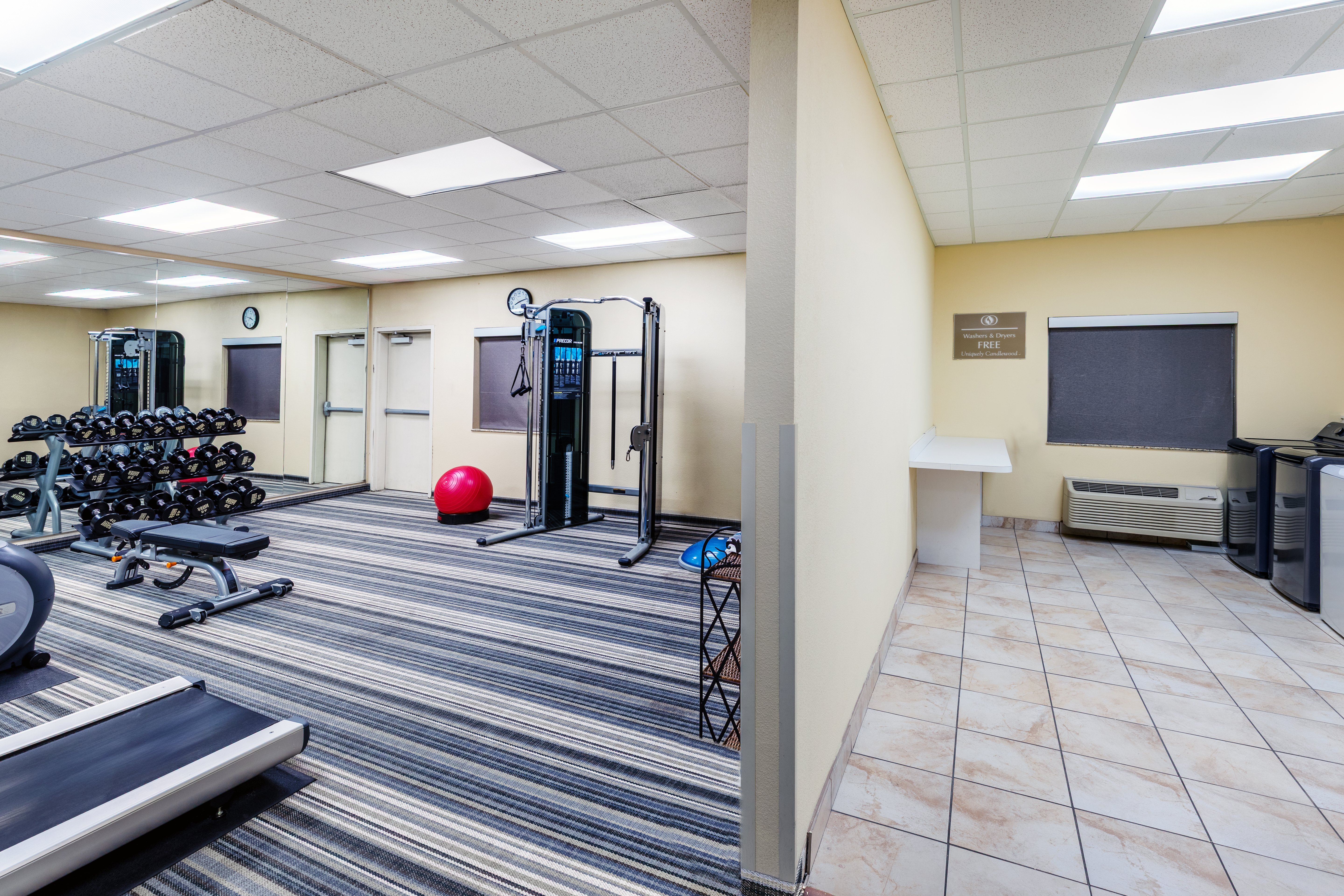 Candlewood Suites Georgetown 25/46