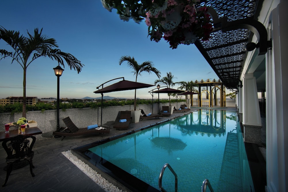 Grand Sunrise Palace Hoi An 46/49