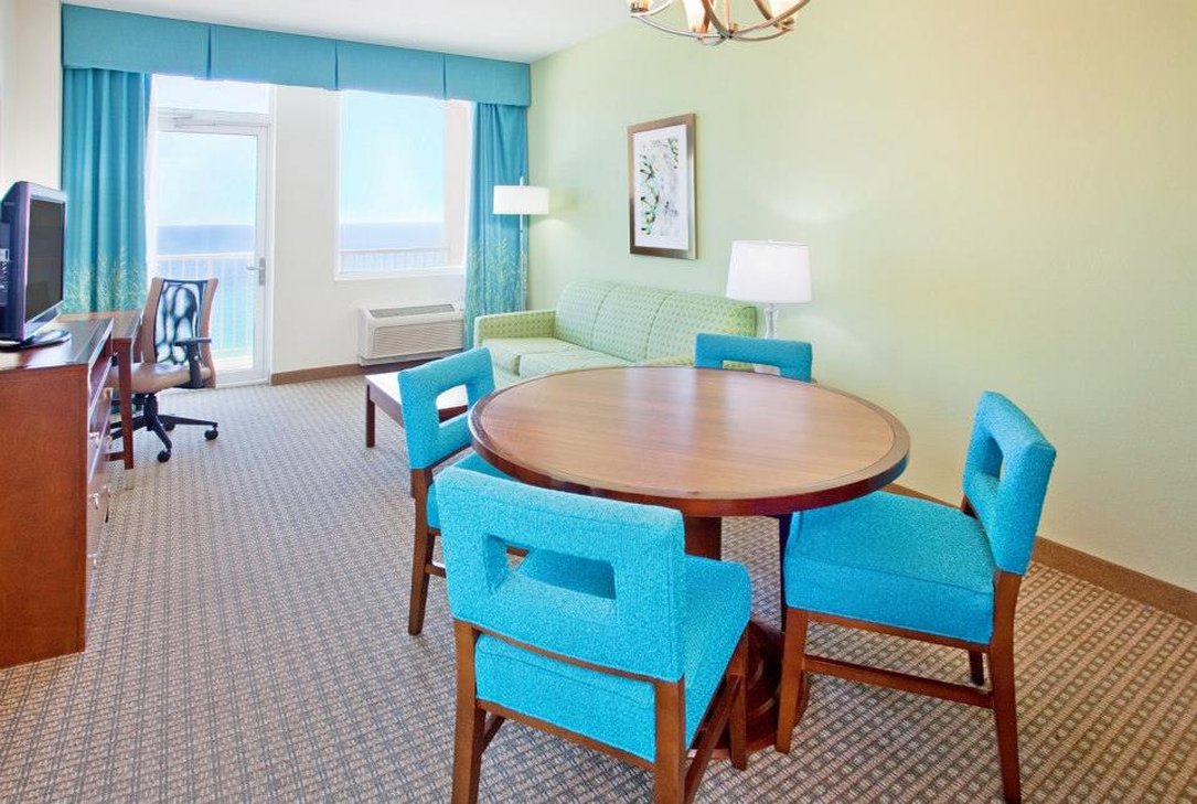 Holiday Inn Resort Pensacola Beach 47/78