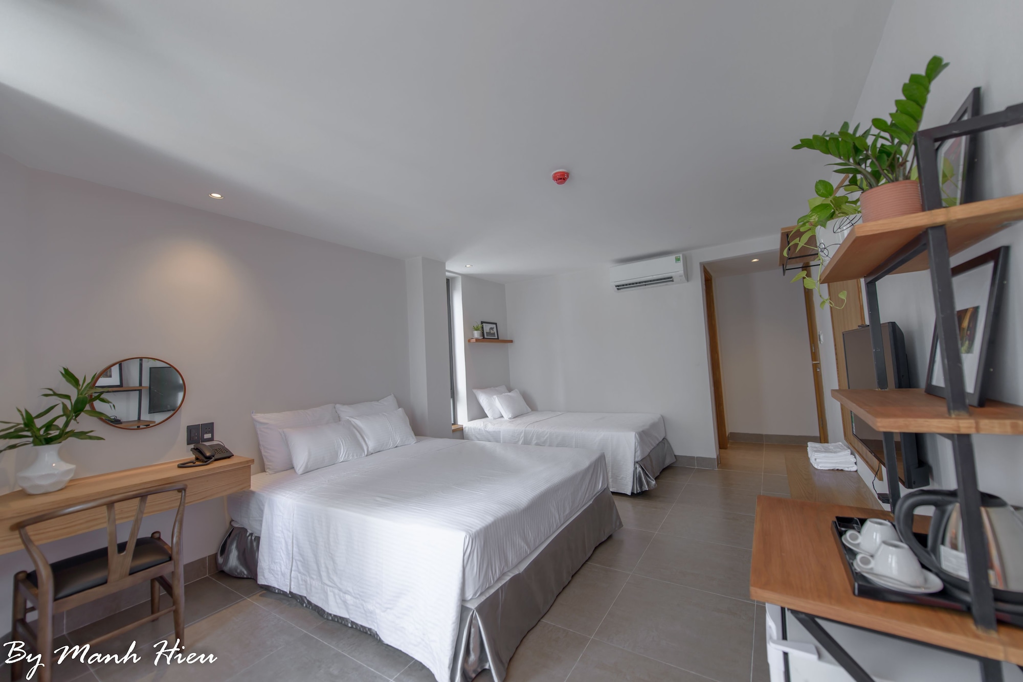 Deluxe, 1 Double and 1 Single Bed, Mojzo Inn Boutique 8/10