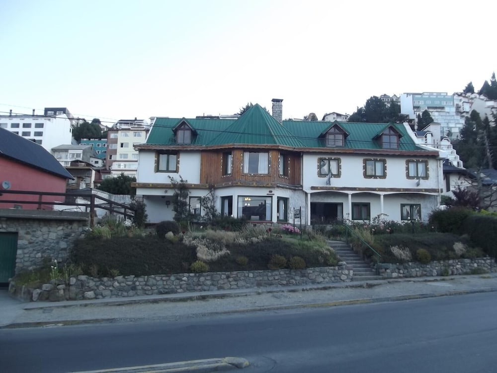 Hosteria Las Amapolas 4/32