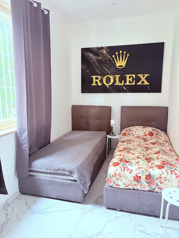Superior, Town House, Twin Beds, City View