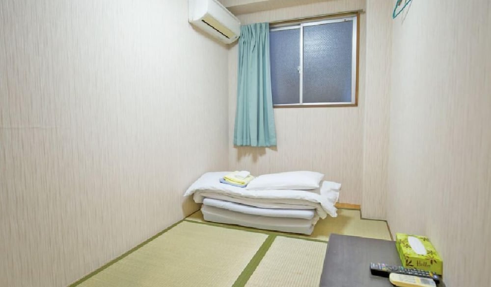 Hotel Mikado 22/67
