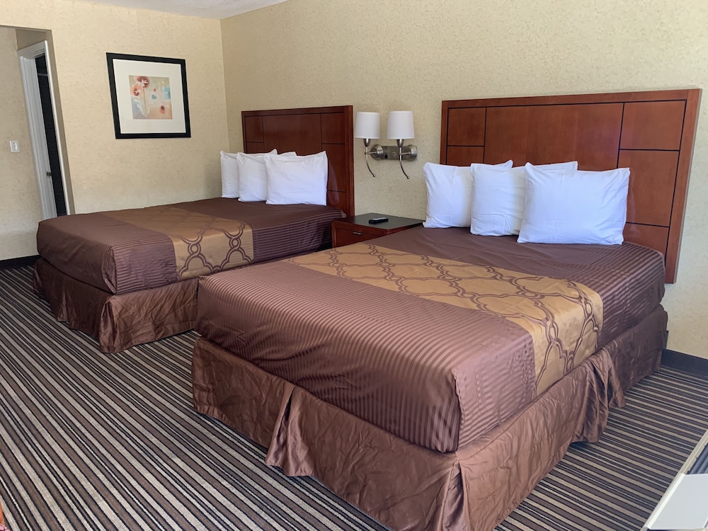 Buena Park Inn 38/63