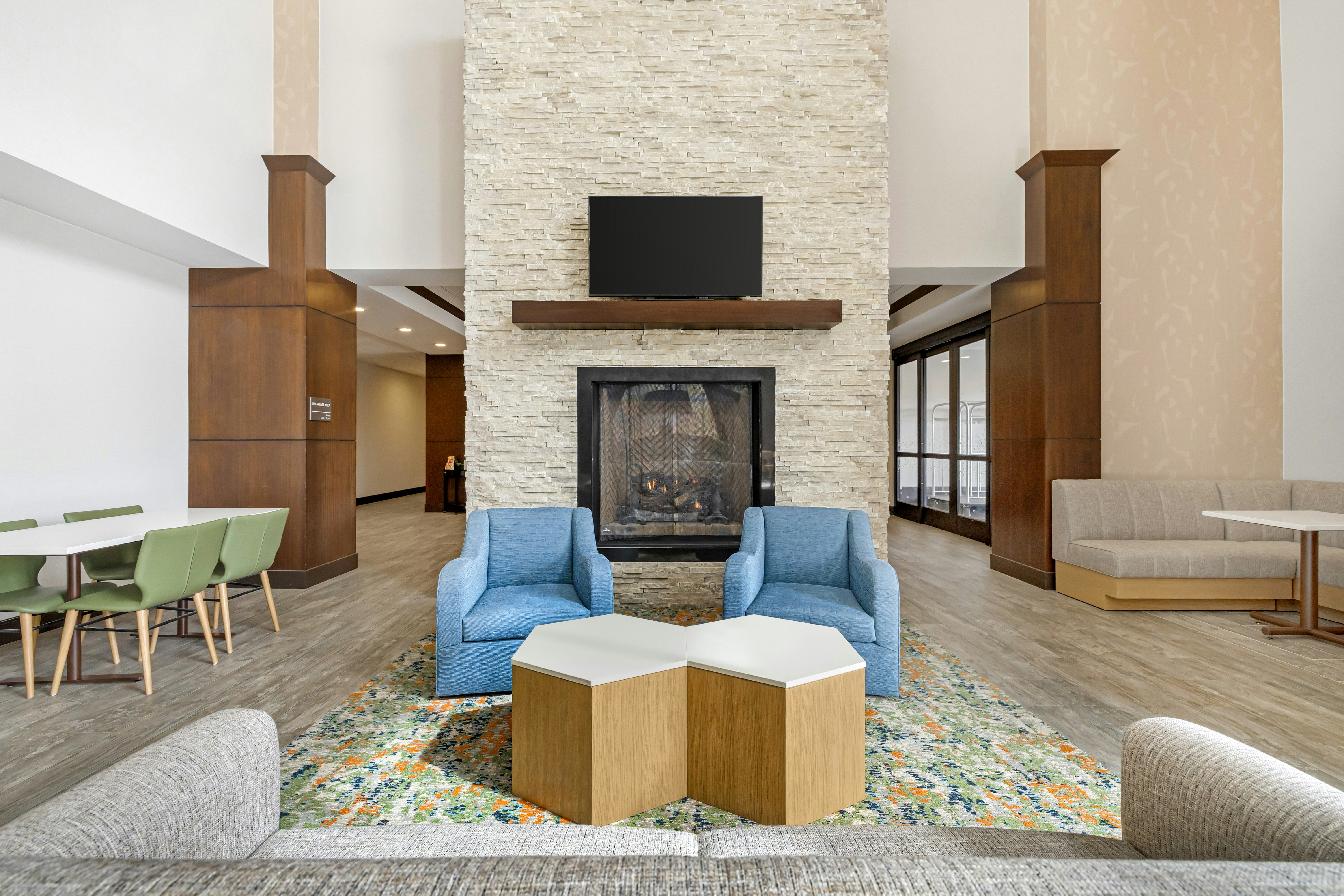 Hampton Inn Suites Bend 40/48