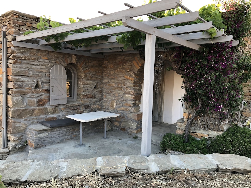 The Traditional Stone Villa 12/50
