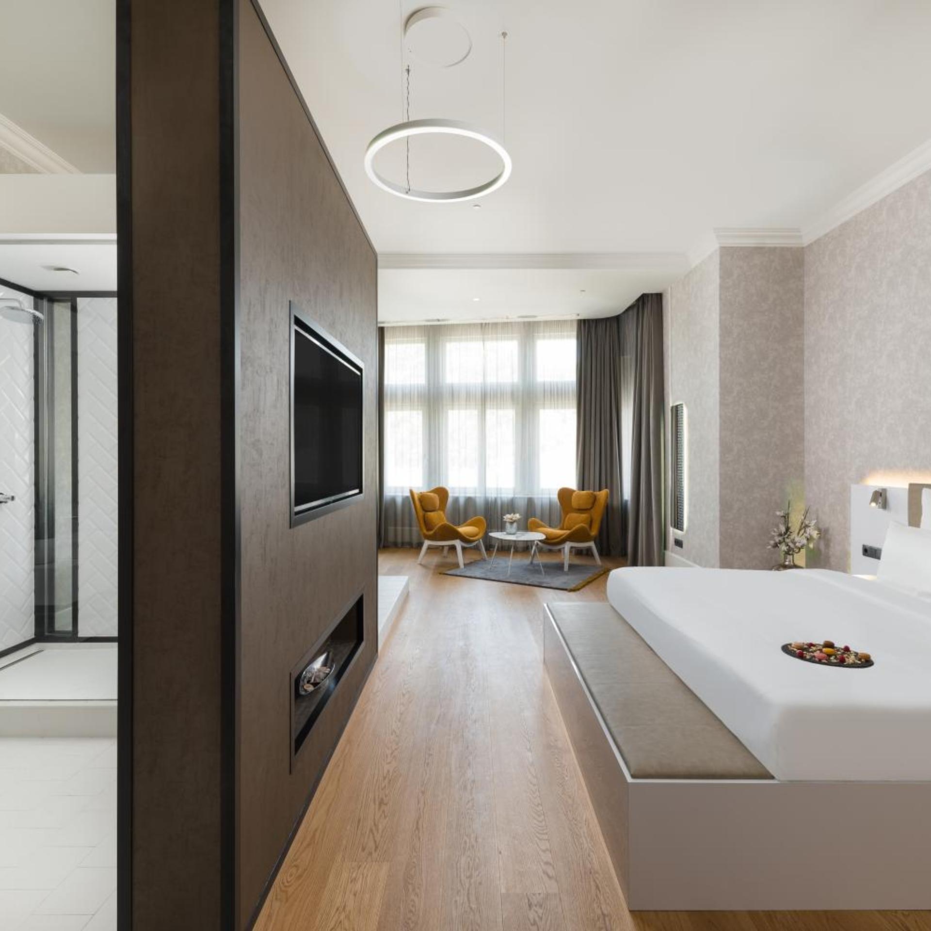 Governor, Suite, River View، Hotel Vision Budapest 4/4