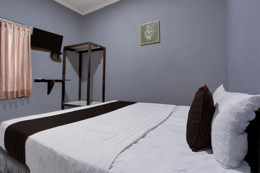 Hotel O Near Tugu Yogyakarta 1 formerly Crown Residence 26/31