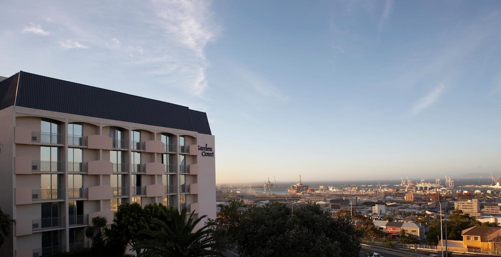 Garden Court Nelson Mandela Boulevard 2/51