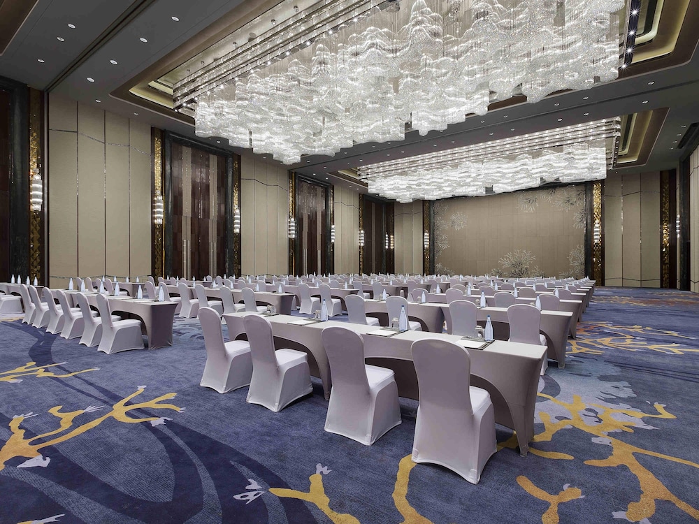 Pullman Yantai Center 40/50