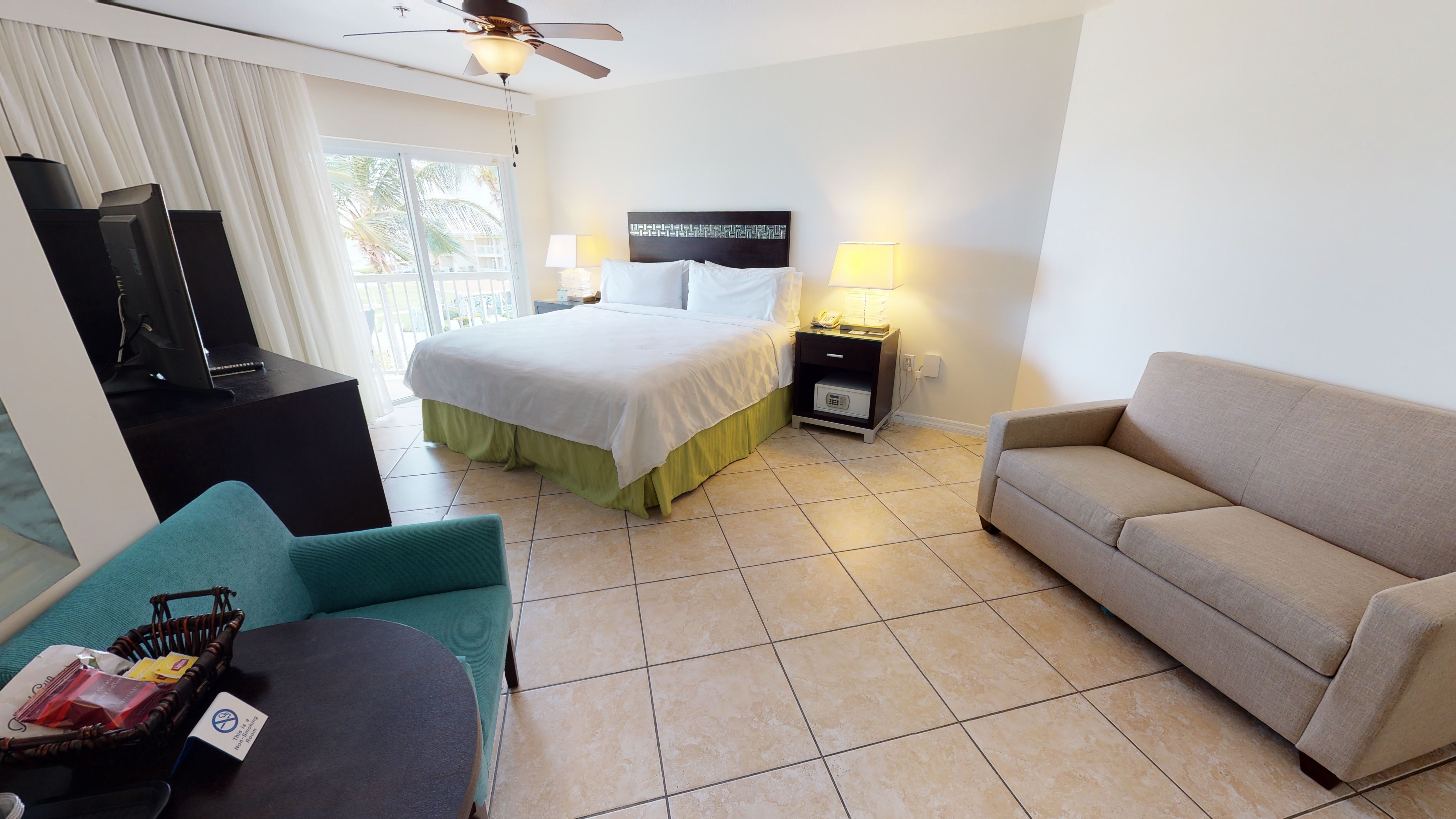 Holiday Inn Resort Grand Cayman, an IHG Hotel 53/78