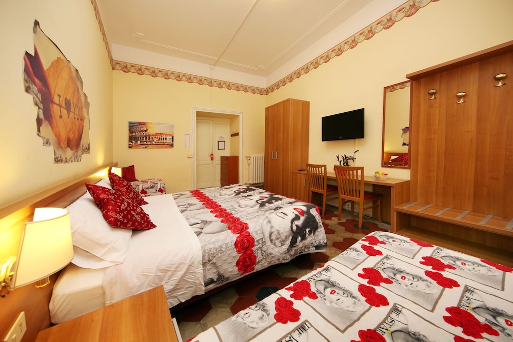 Tibullo Guesthouse 27/72