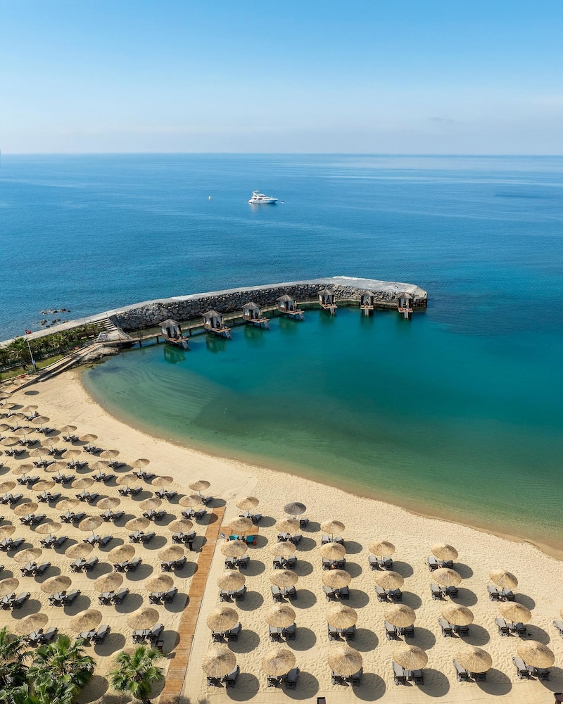Rubi Platinum Spa Resort and Suites 70/72