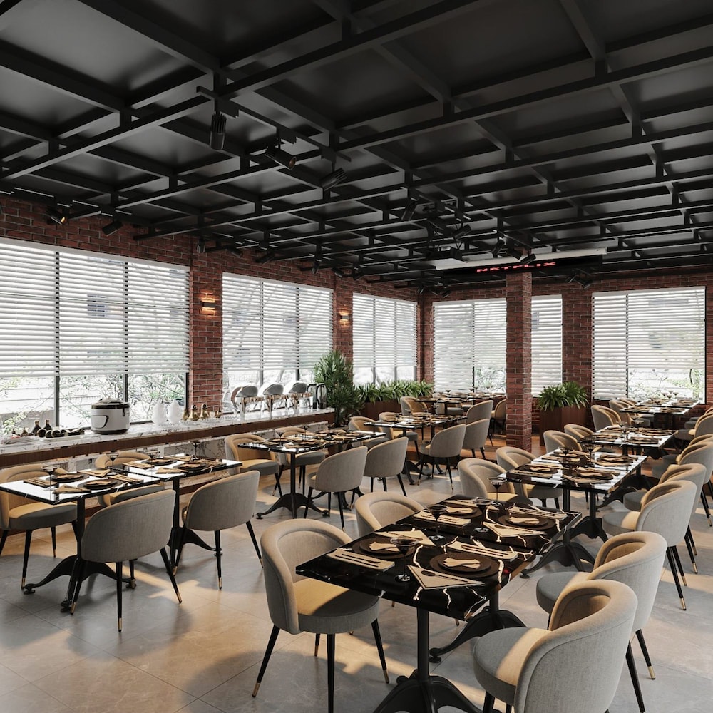 San Seize Hanoi Hotel 37/49