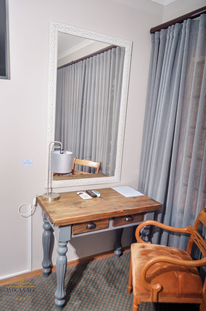 Avoca Vale Country Hotel 37/50