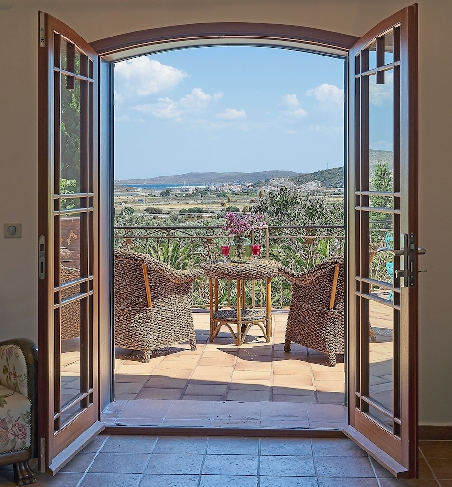 Villa Taraca Alacati Romantik Hotel 43/50