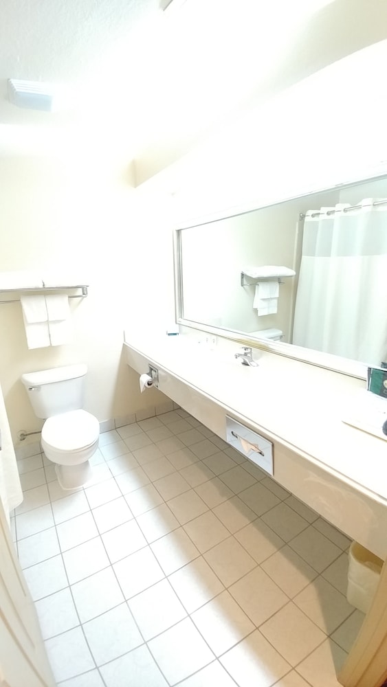 Quality Inn Bastrop, TX 14/42